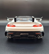 Load image into Gallery viewer, Explorafind 2019 Mercedes-AMG GT White 1:18 Die Cast Car