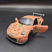 Load image into Gallery viewer, Explorafind 2019 Porsche 911 RSR Pink 1:32 Die Cast Race Car