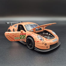 Load image into Gallery viewer, Explorafind 2019 Porsche 911 RSR Pink 1:32 Die Cast Race Car