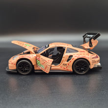 Load image into Gallery viewer, Explorafind 2019 Porsche 911 RSR Pink 1:32 Die Cast Race Car