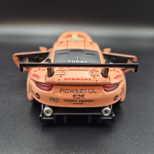 Load image into Gallery viewer, Explorafind 2019 Porsche 911 RSR Pink 1:32 Die Cast Race Car