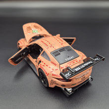 Load image into Gallery viewer, Explorafind 2019 Porsche 911 RSR Pink 1:32 Die Cast Race Car