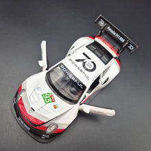 Load image into Gallery viewer, Explorafind 2019 Porsche 911 RSR White 1:32 Die Cast Race Car