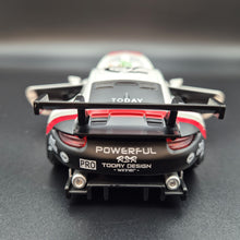 Load image into Gallery viewer, Explorafind 2019 Porsche 911 RSR White 1:32 Die Cast Race Car