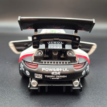 Load image into Gallery viewer, Explorafind 2019 Porsche 911 RSR White 1:32 Die Cast Race Car