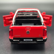 Load image into Gallery viewer, Explorafind MSZ 2019 Volkswagen Amarok Red 1:46 Die Cast Car New Boxed