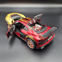Load image into Gallery viewer, Explorafind 2020 Audi R8 V10 Red/Gold 1:24 Die Cast Car
