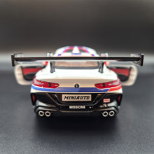 Load image into Gallery viewer, Explorafind 2020 BMW M8 GTE White 1:24 Die Cast Car