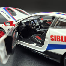 Load image into Gallery viewer, Explorafind 2020 BMW M8 GTE White 1:24 Die Cast Car