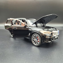 Load image into Gallery viewer, Explorafind 2020 BMW X5 Black 1:24 Die Cast Car