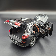Load image into Gallery viewer, Explorafind 2020 BMW X5 Black 1:24 Die Cast Car
