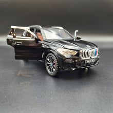 Load image into Gallery viewer, Explorafind 2020 BMW X5 Black 1:24 Die Cast Car