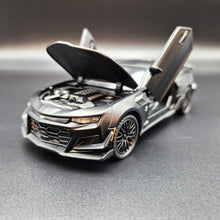 Load image into Gallery viewer, Explorafind 2020 Chevrolet Camaro ZL1 Matte Black 1:32 Die Cast Car