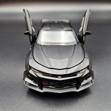 Load image into Gallery viewer, Explorafind 2020 Chevrolet Camaro ZL1 Matte Black 1:32 Die Cast Car