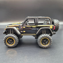Load image into Gallery viewer, Explorafind 2020 Jeep Wrangler Rubicon Black 1:20 Die Cast Car