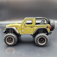 Load image into Gallery viewer, Explorafind 2020 Jeep Wrangler Rubicon Green 1:20 Die Cast Car