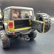 Load image into Gallery viewer, Explorafind 2020 Jeep Wrangler Rubicon Green 1:20 Die Cast Car