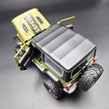 Load image into Gallery viewer, Explorafind 2020 Jeep Wrangler Rubicon Green 1:20 Die Cast Car