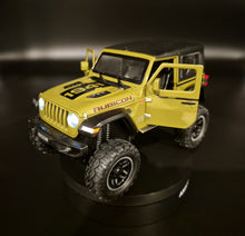 Load image into Gallery viewer, Explorafind 2020 Jeep Wrangler Rubicon Green 1:20 Die Cast Car