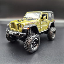 Load image into Gallery viewer, Explorafind 2020 Jeep Wrangler Rubicon Green 1:20 Die Cast Car