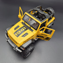 Load image into Gallery viewer, Explorafind 2020 Jeep Wrangler Rubicon Yellow 1:20 Die Cast Car