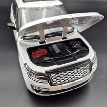 Load image into Gallery viewer, Explorafind 2020 Land Rover Range Rover White 1:18 Die Cast Car