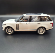 Load image into Gallery viewer, Explorafind 2020 Land Rover Range Rover White 1:18 Die Cast Car