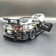 Load image into Gallery viewer, Explorafind 2020 Nissan GT-R Black 1:24 Die Cast Car
