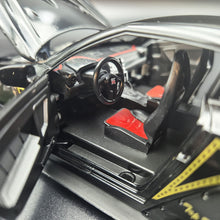 Load image into Gallery viewer, Explorafind 2020 Nissan GT-R Black 1:24 Die Cast Car
