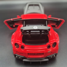 Load image into Gallery viewer, Explorafind 2020 Nissan GT-R Red 1:24 Die Cast Car