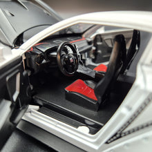 Load image into Gallery viewer, Explorafind 2020 Nissan GT-R White 1:24 Die Cast Car