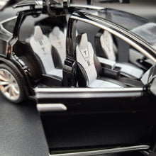 Load image into Gallery viewer, Explorafind 2020 Tesla Model X Black 1:24 Die Cast Car