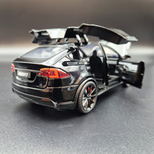 Load image into Gallery viewer, Explorafind 2020 Tesla Model X Black 1:24 Die Cast Car
