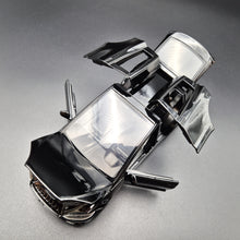 Load image into Gallery viewer, Explorafind 2020 Tesla Model X Black 1:24 Die Cast Car