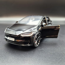Load image into Gallery viewer, Explorafind 2020 Tesla Model X Black 1:24 Die Cast Car