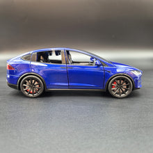 Load image into Gallery viewer, Explorafind 2020 Tesla Model X Blue 1:24 Die Cast Car