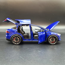 Load image into Gallery viewer, Explorafind 2020 Tesla Model X Blue 1:24 Die Cast Car