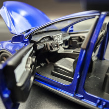 Load image into Gallery viewer, Explorafind 2020 Tesla Model X Blue 1:24 Die Cast Car