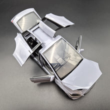 Load image into Gallery viewer, Explorafind 2020 Tesla Model X Grey 1:24 Die Cast Car