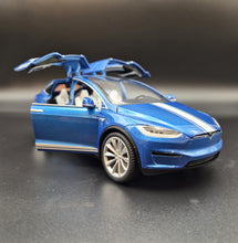 Load image into Gallery viewer, Explorafind 2020 Tesla Model X Metallic Blue 1:24 Die Cast Car