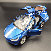 Load image into Gallery viewer, Explorafind 2020 Tesla Model X Metallic Blue 1:24 Die Cast Car
