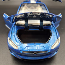 Load image into Gallery viewer, Explorafind 2020 Tesla Model X Metallic Blue 1:24 Die Cast Car