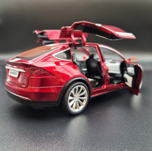 Load image into Gallery viewer, Explorafind 2020 Tesla Model X Metallic Red 1:24 Die Cast Car