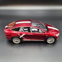 Load image into Gallery viewer, Explorafind 2020 Tesla Model X Metallic Red 1:24 Die Cast Car