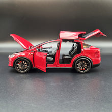 Load image into Gallery viewer, Explorafind 2020 Tesla Model X Red 1:24 Die Cast Car