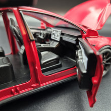 Load image into Gallery viewer, Explorafind 2020 Tesla Model X Red 1:24 Die Cast Car