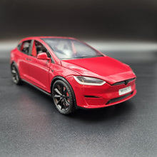 Load image into Gallery viewer, Explorafind 2020 Tesla Model X Red 1:24 Die Cast Car