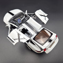 Load image into Gallery viewer, Explorafind 2020 Tesla Model X White 1:24 Die Cast Car
