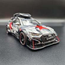 Load image into Gallery viewer, Explorafind 2021 Audi RS6 Wagon Grey Camouflage 1:24 Die Cast Car