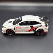 Load image into Gallery viewer, Explorafind 2021 Honda Civic Type R White 1:32 Die Cast Car